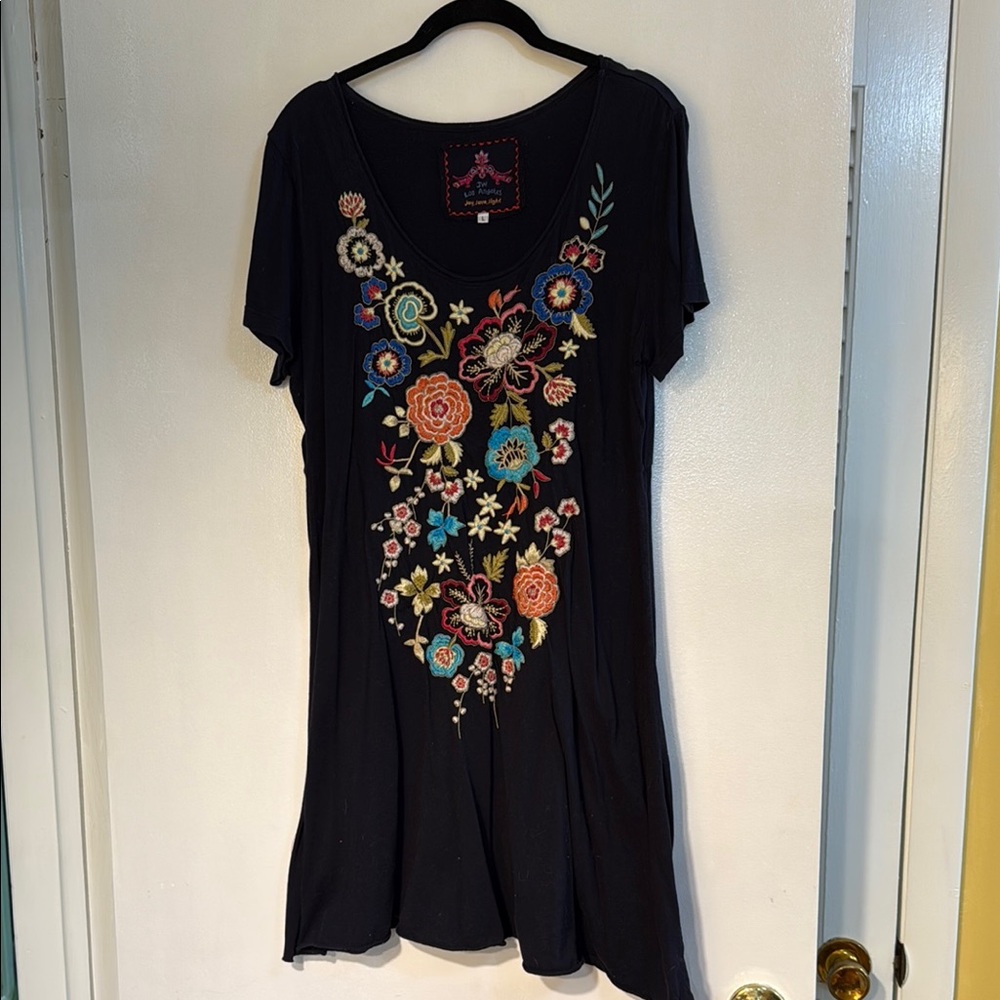 Johnny Was Floral Embroidered Black T-Shirt Dress L